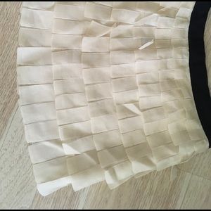 Skirt with soft ruffles